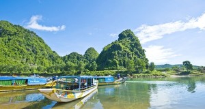Sông son - Động Phong Nha - Quảng Bình